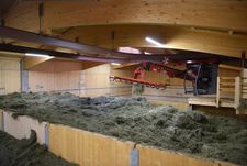 Salle de séchage du foin dans la construction NUR-HOLZ